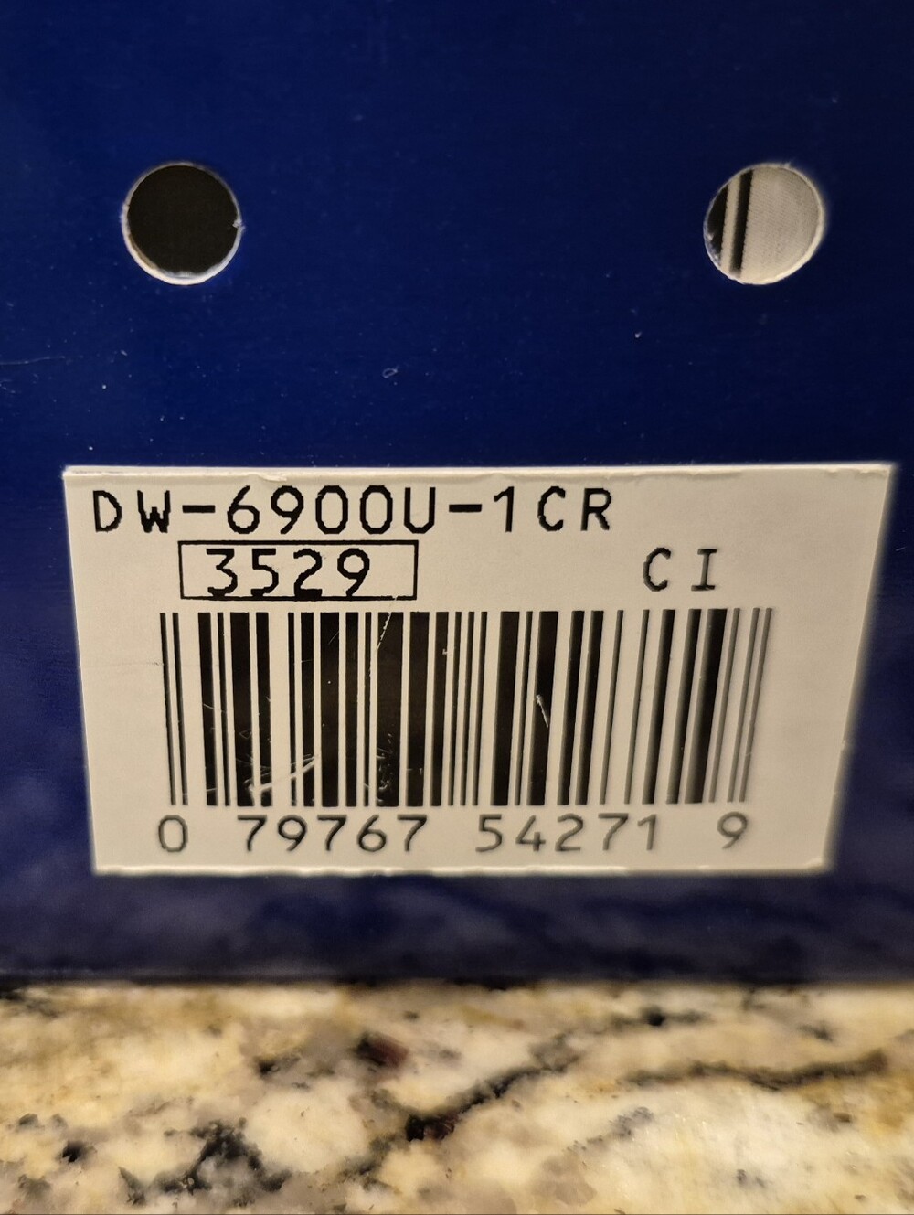 Casio G-Shock DW6900 - Picture 3 of 6